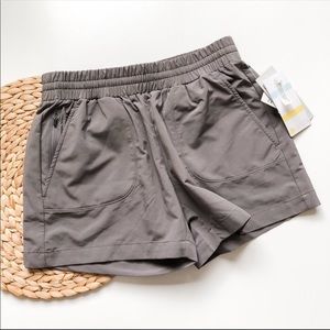 Zella Community Canyon All Day Shorts XS NWT